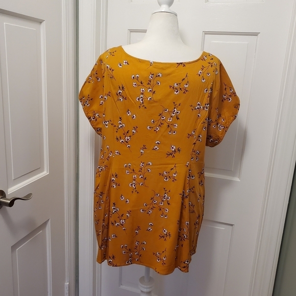 NWT Torrid Mustard In Color Floral Print BabyDoll Blouse Sizr 4X/26, Ret $44.90 - Picture 4 of 11